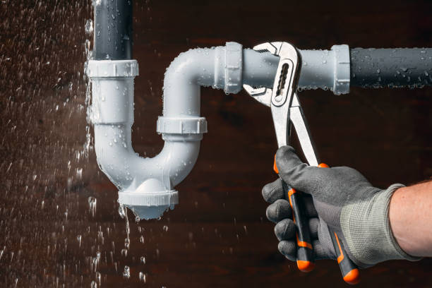 Professional Plumbing technician working in Hawkeye, IA